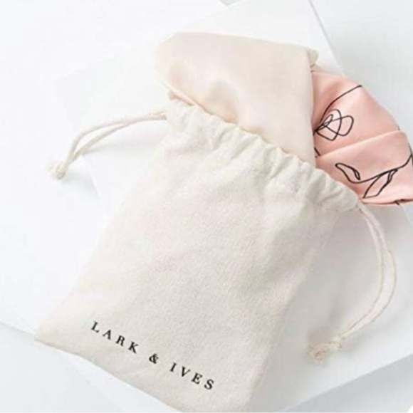 Elegant Floral Pink and Cream Scarf Duo - Picture 2 of 3